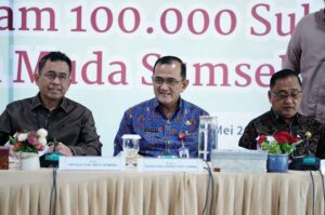 Sekretaris Daerah (Sekda) Provinsi Sumatera Selatan (Sumsel) Drs H Edward Candra MH mengapresiasi atas inisiasi Otoritas Jasa Keuangan (OJK) Provinsi Sumsel atas Kick Off Program 100 ribu Sultan Muda dan Sultan Muda Sumsel Center (SMSC) yang digelar di Ruang