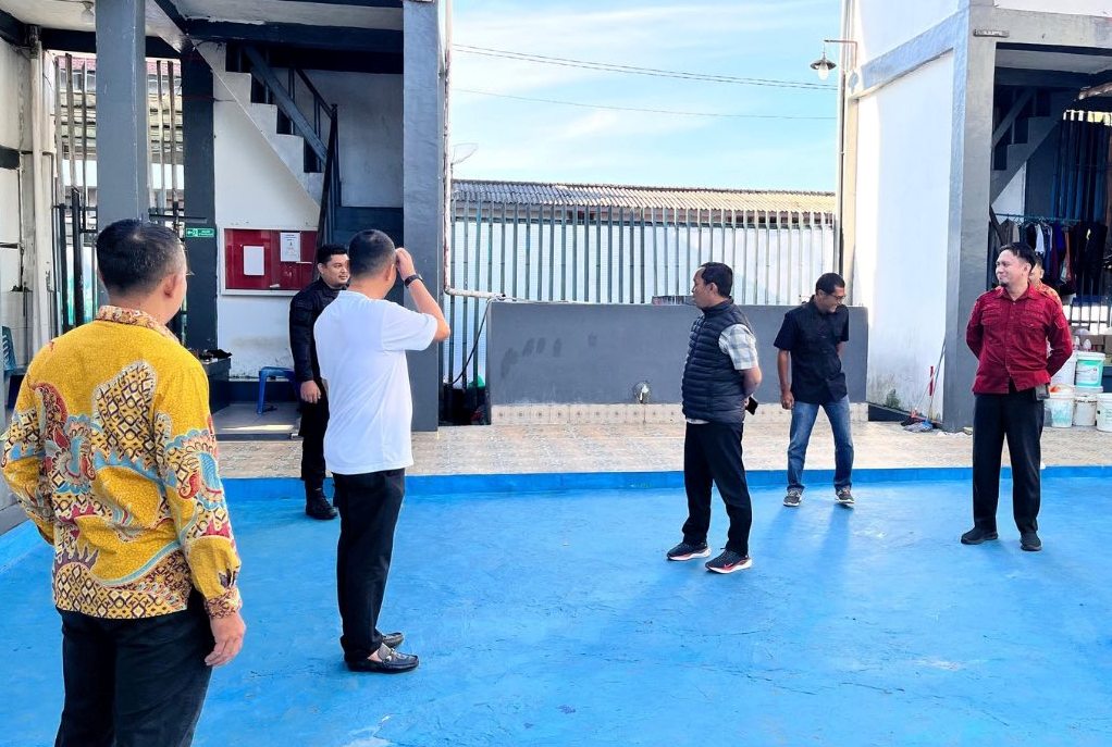 Kepala Kantor Wilayah Direktorat Jenderal Pemasyarakatan (Kakanwil Ditjenpas) Sumatera Selatan, Erwedi Supriyanto beserta jajaran melakukan kunjungan kerja ke Lapas Kelas IIA Lubuk Linggau.