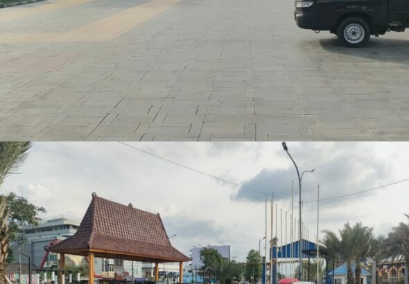 Alun-alun merdeka yang terletak di kawasan Masjid Agung As-Salam Lubuklinggau kini beralih fungsi menjadi lahan parkir kendaraan.
